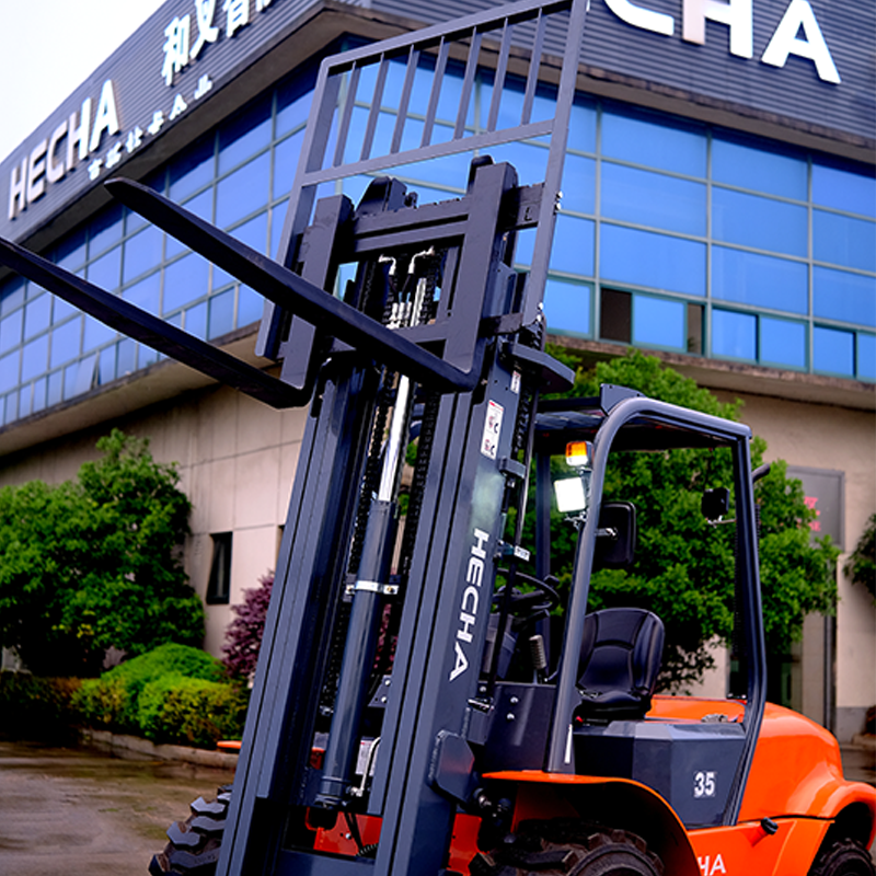 4WD Rough Terrain Forklift